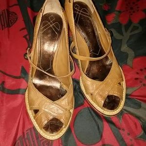 🛑SOLD🛑GUC leather peep toe shoe NINE WEST